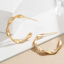 Load image into Gallery viewer, Fashion Statement Earrings Big Geometric earrings For Women Hanging Dangle Earrings Drop Earing Jewelry Wholesale tassel
